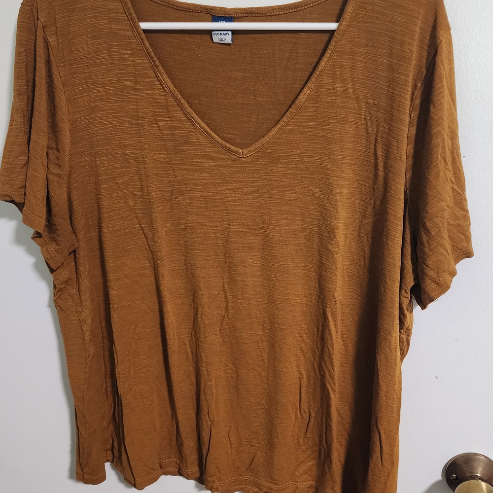 Old Navy Women's Tan V-Neck Tee